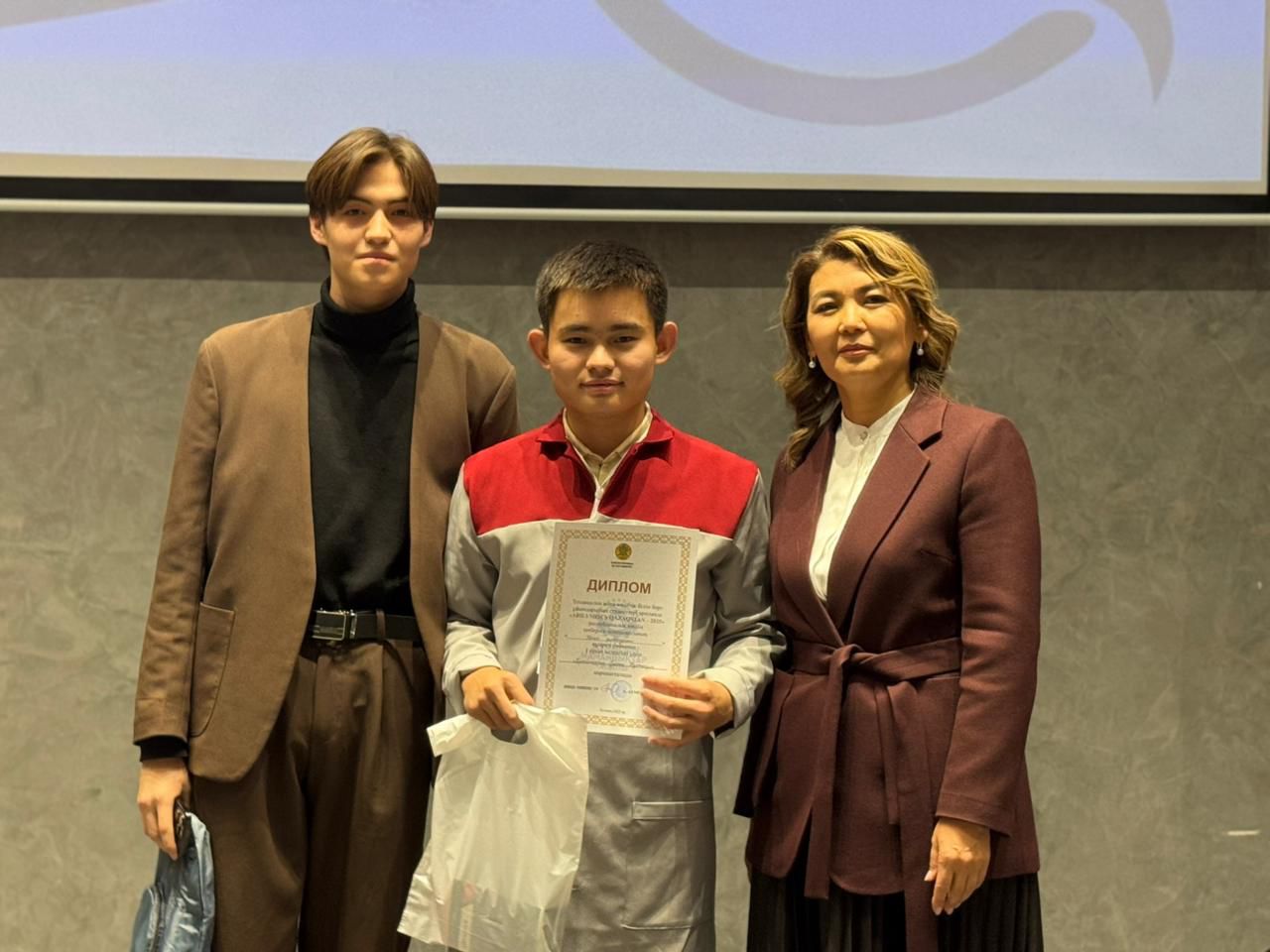 В Астане прошёл республиканский чемпионат «Abilympics-2025» для молодёжи с особыми образовательными потребностями – сообщает пресс-служба Министерства просвещения