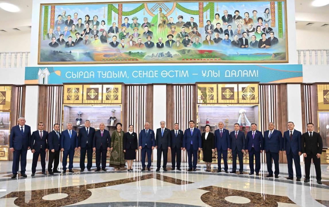 Глава государства встретился с общественностью региона