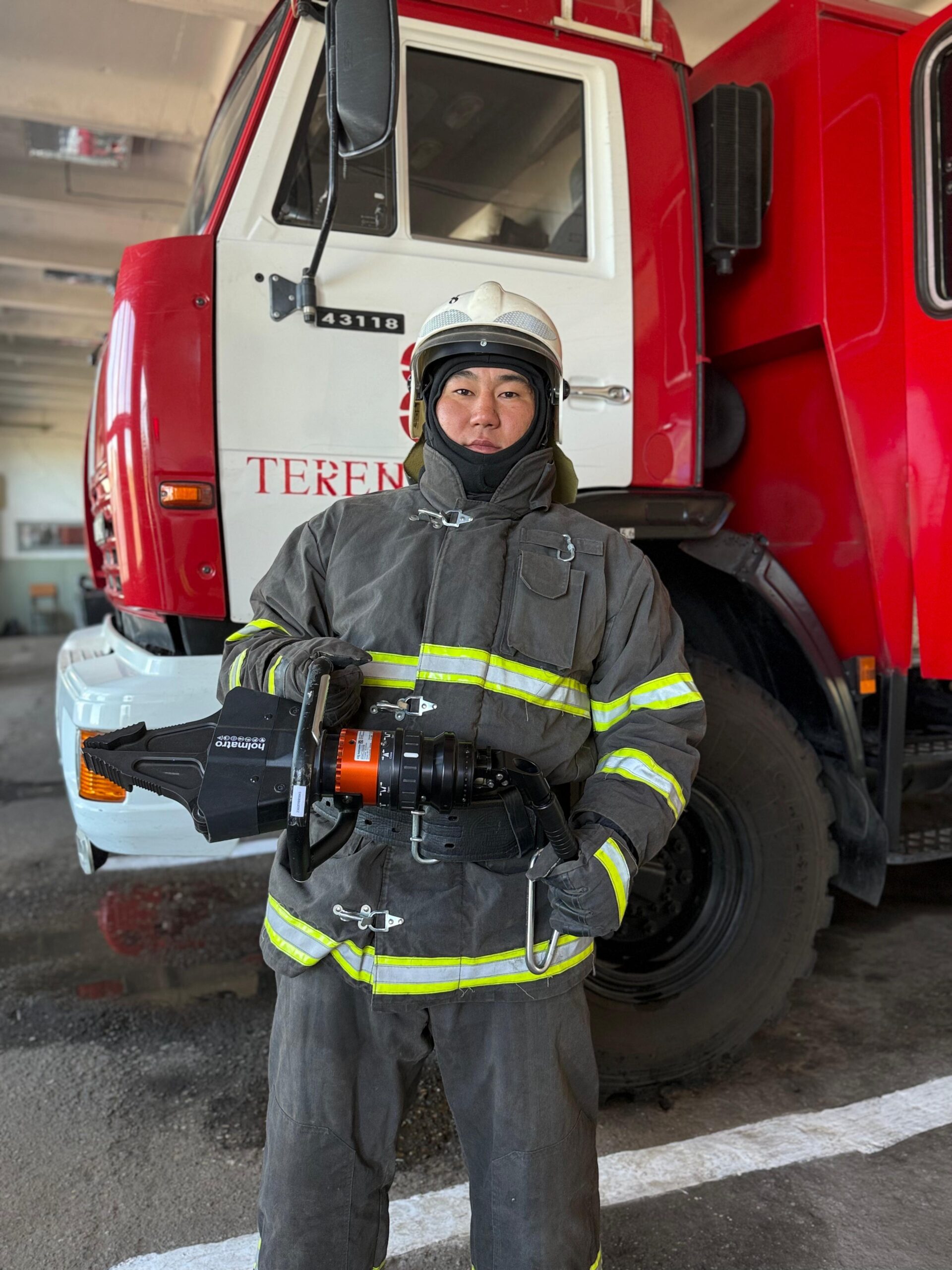 Ровесник МЧС: молодое поколение, продолжающее традиции спасателей