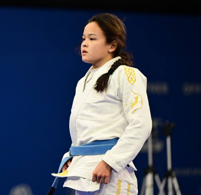 Амина Жумабекова завоевала серебряную медаль