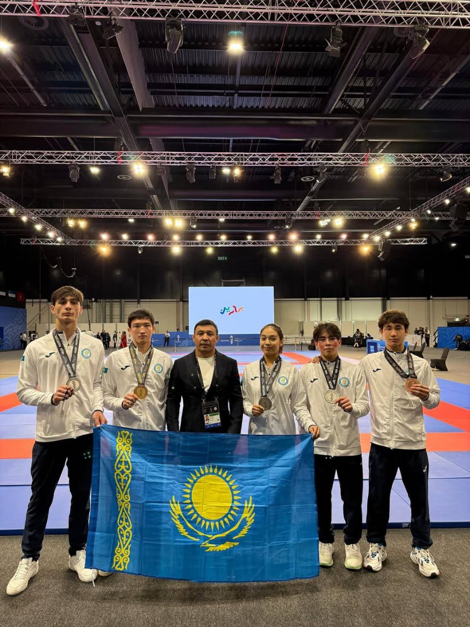 Жасөспірімдер арасындағы Азия ойындарында джиу-джитсу құрамасы, алғашқы күнді 5 медальмен аяқтады