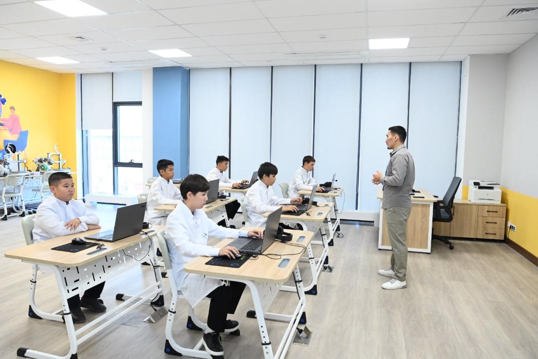 Глава региона представил делегации Абайской области новые объекты