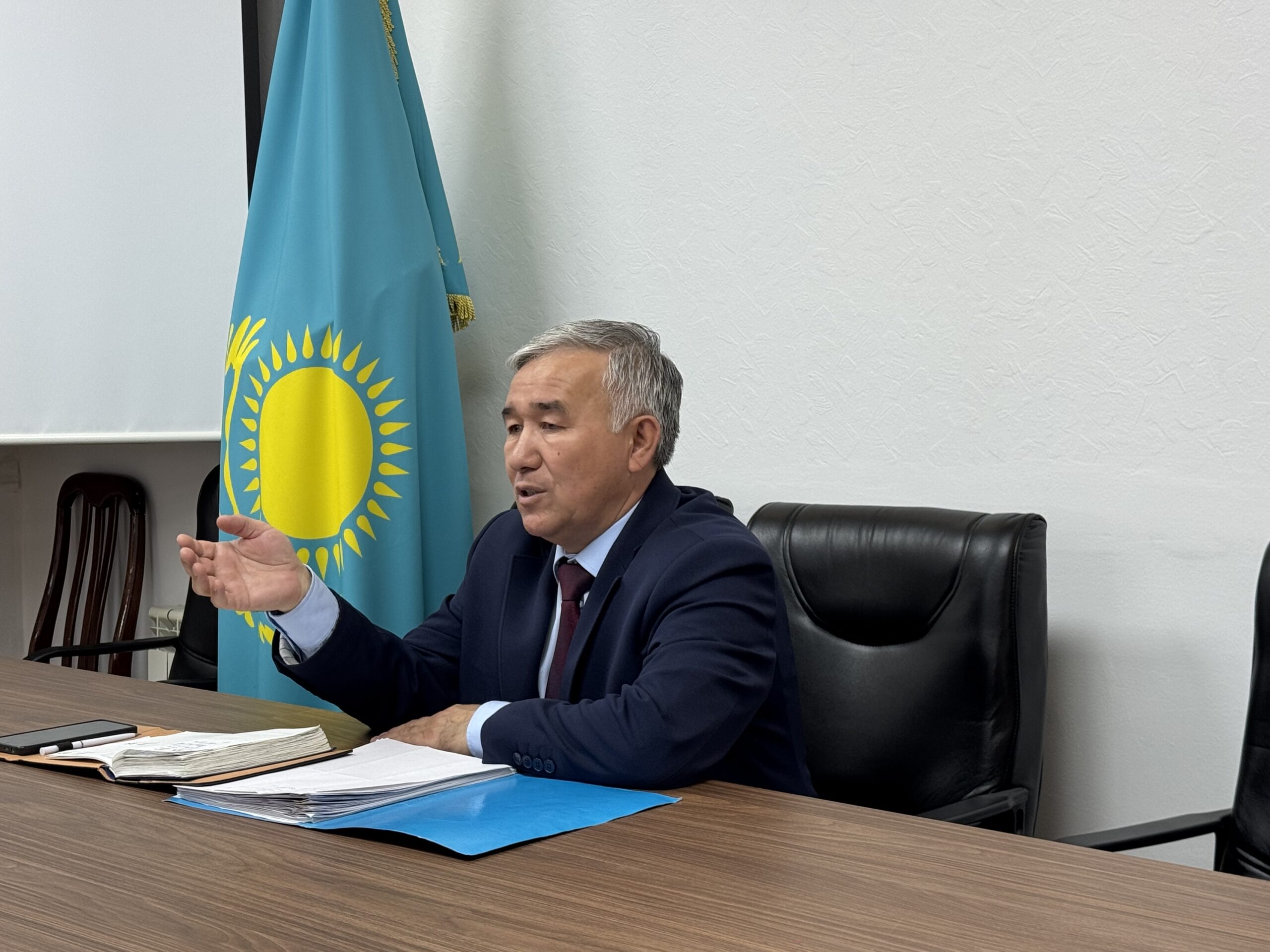 В акимате Актау состоялось совещание с представителями организаций, обслуживающих жилые дома