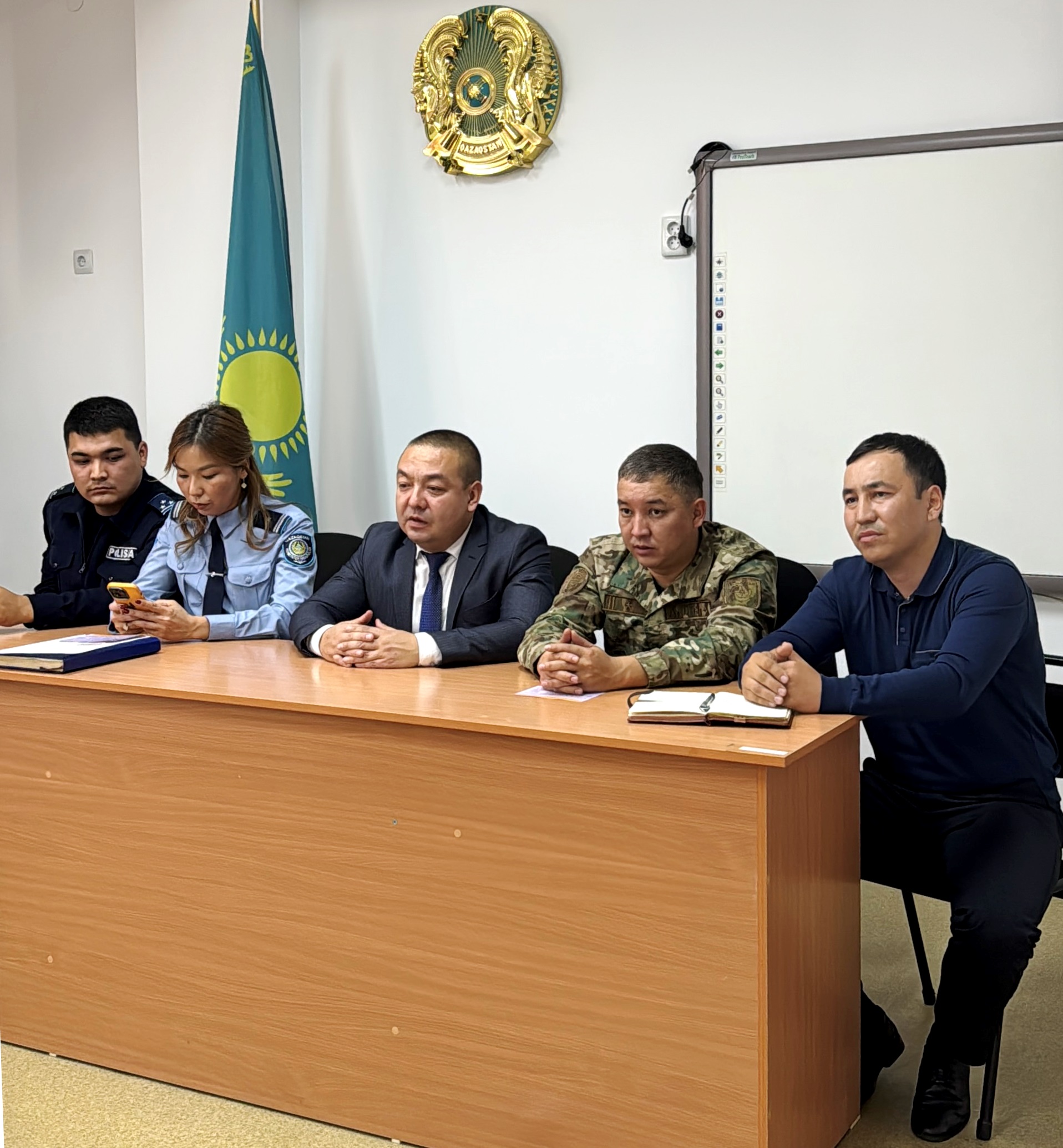 Антикоррупционный семинар для спасателей проведен в Наурызбайском районе