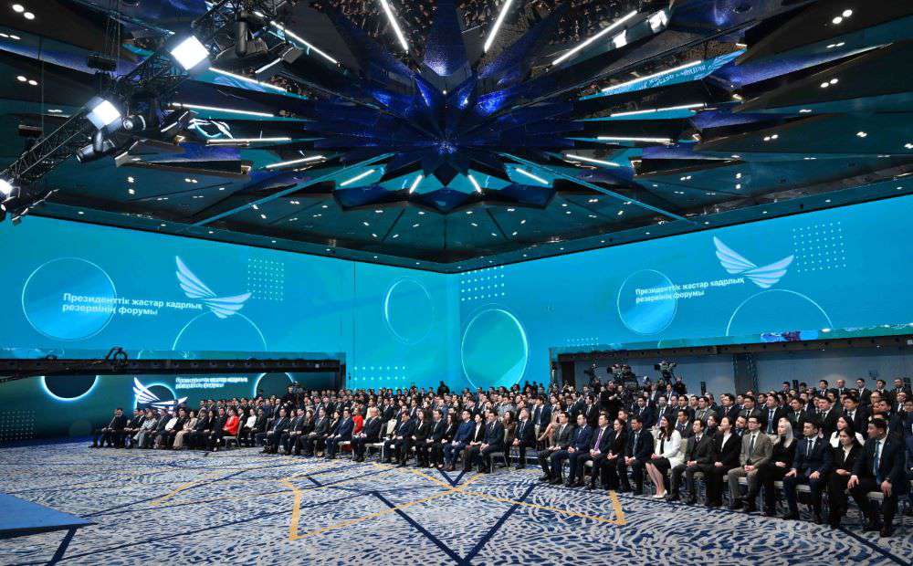 Статья Председателя Агентства по делам государственной службы Дархана Жазыкбая «Адал Азамат – опора государства»