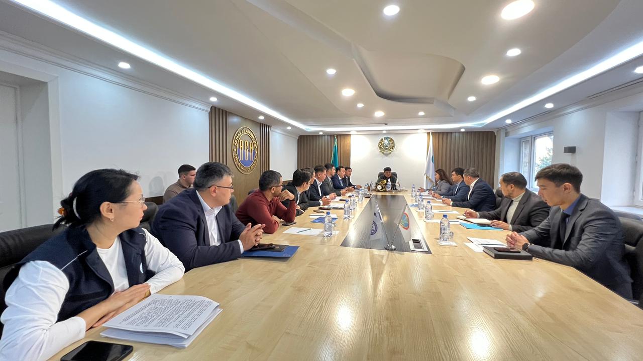 Приборизация коммунальной инфраструктуры набирает темп: в Астане обсудили цифровую трансформацию ЖКХ в рамках нацпроекта «МЭКС»