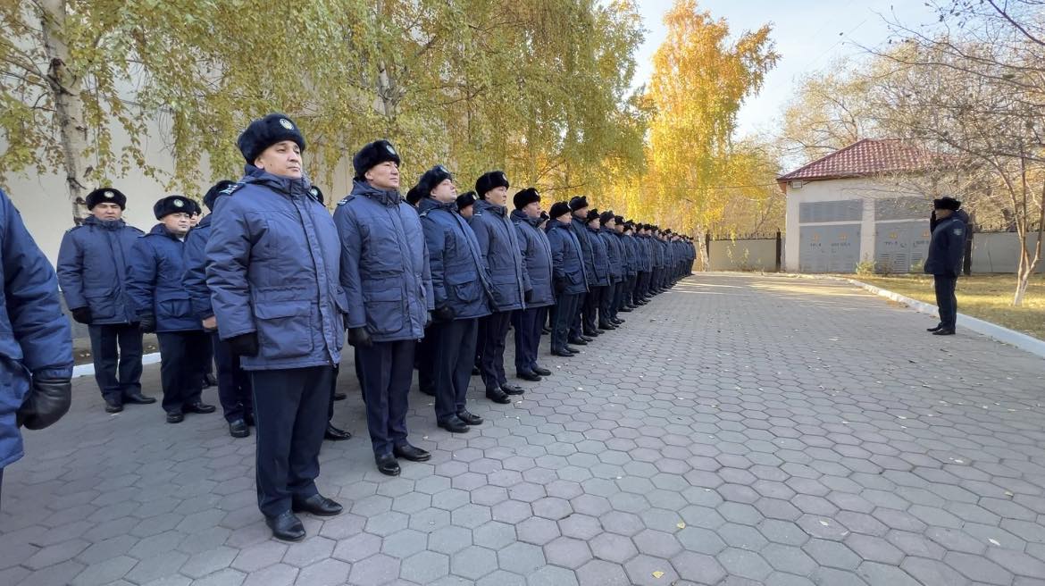 Транспортные полицейские перешли на зимнюю форму одежды