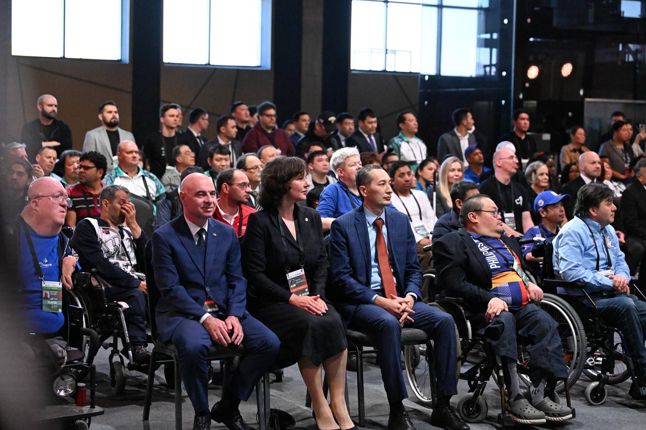 В Астане стартовала шахматная олимпиада для людей с особыми потребностями