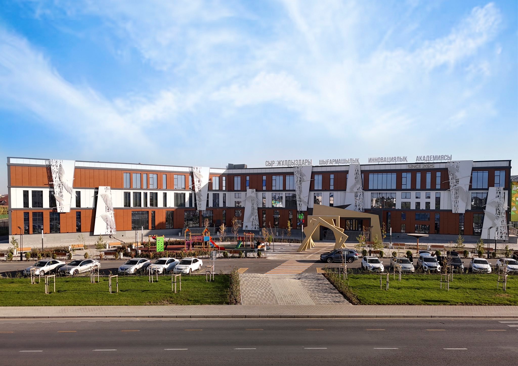 Глава региона представил делегации Абайской области новые объекты