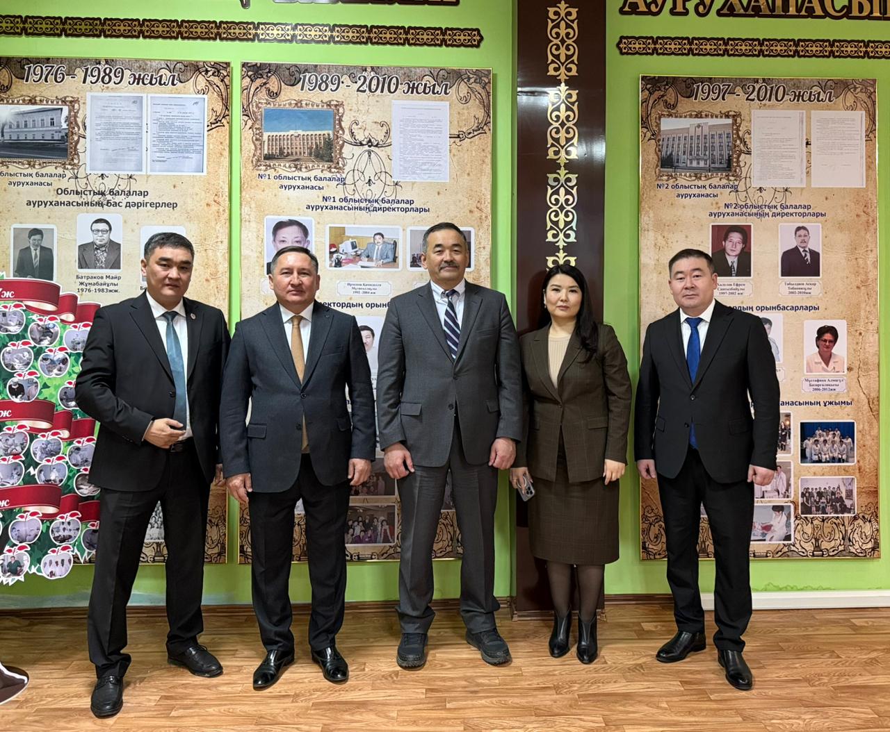 ВИЦЕ-МИНИСТР ЗДРАВООХРАНЕНИЯ ПРОВЕЛ ВСТРЕЧУ С ЖИТЕЛЯМИ  ЗАПАДНО-КАЗАХСТАНСКОЙ ОБЛАСТИ