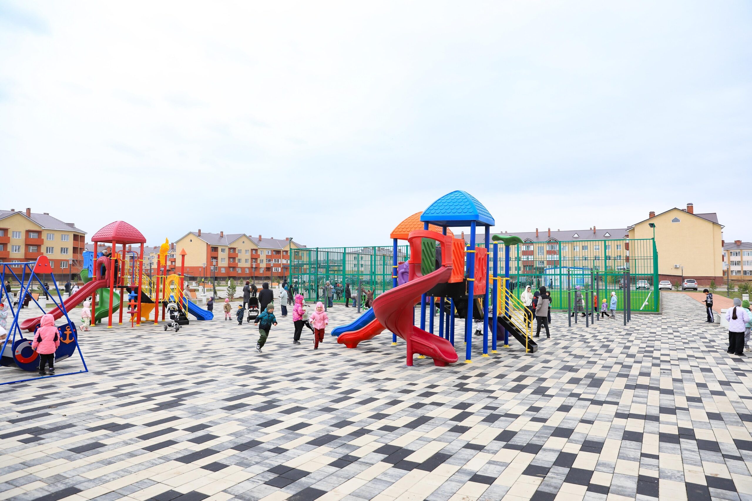 В Актобе сквер, построенный частным предпринимателем, передан в пользование жителям