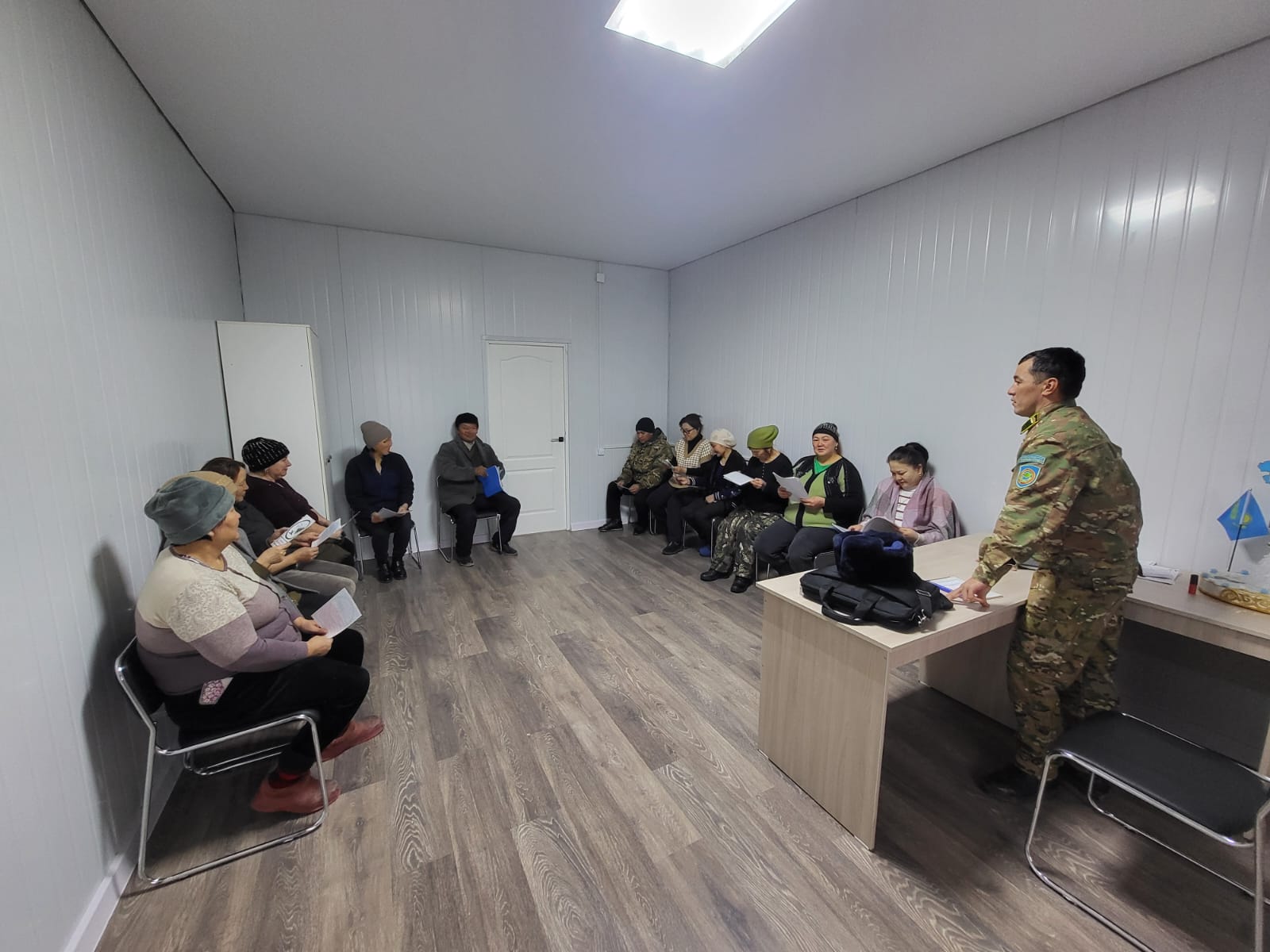 В селе Көпбірлік Кызылбалыкского сельского округа состоялось собрание по вопросам пожарной безопасности с жителями.