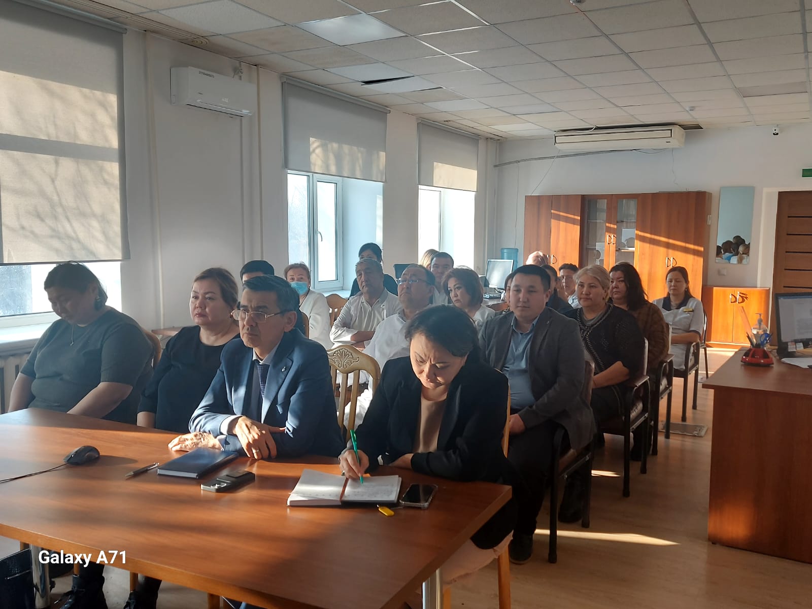 О проведении совещания по обсуждению проекта новой Конституции Республики Казахстан