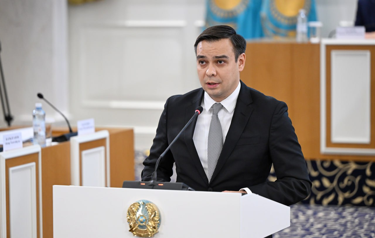 Проведенная работа и широта обсуждения позволяют вынести проект новой Конституции на всенародный референдум – Артур Ластаев