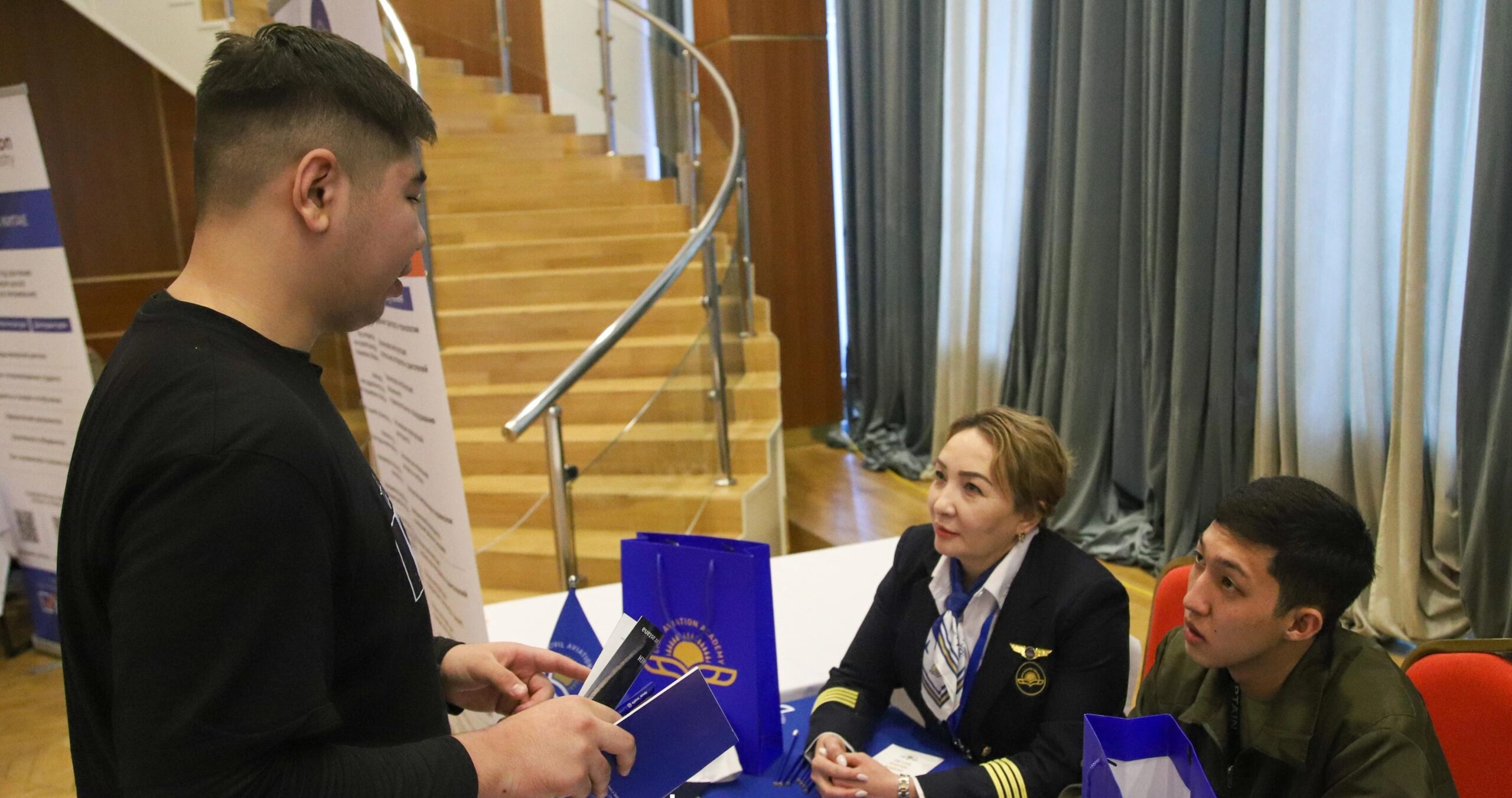 В Усть-Каменогорске стартовала образовательная выставка «Vipusknik.kz – 2026»