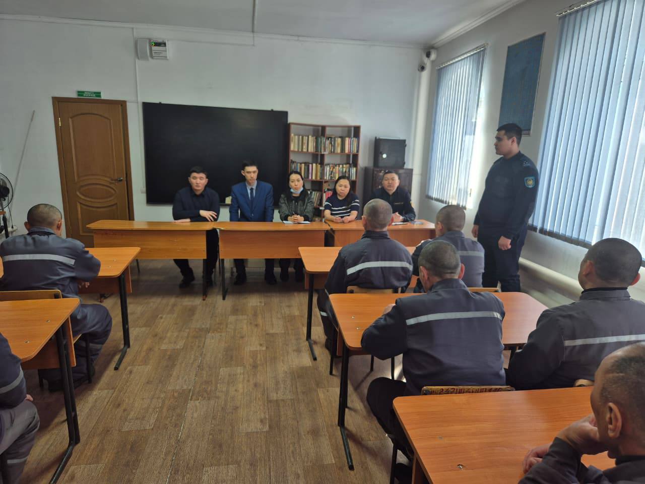 В РГУ «учреждение 19» II КУИС РК в рамках продвижения правил» Закон и порядок «прошла акция» Юстиция консультирует”.