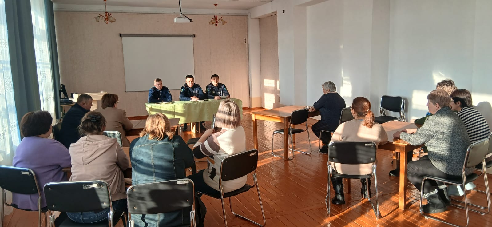 Встреча с населением сельского округа по повышению уровня правового сознанию и культуры граждан