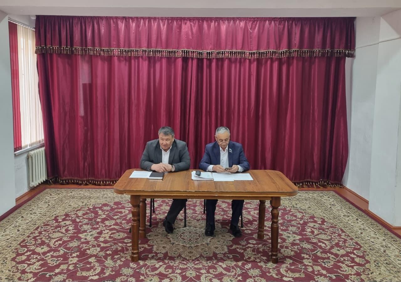 10 февраля 2026 года в административном здании села Көктал состоялась встреча с работниками сферы образования на тему «Конституционная реформа и политическая модернизация».