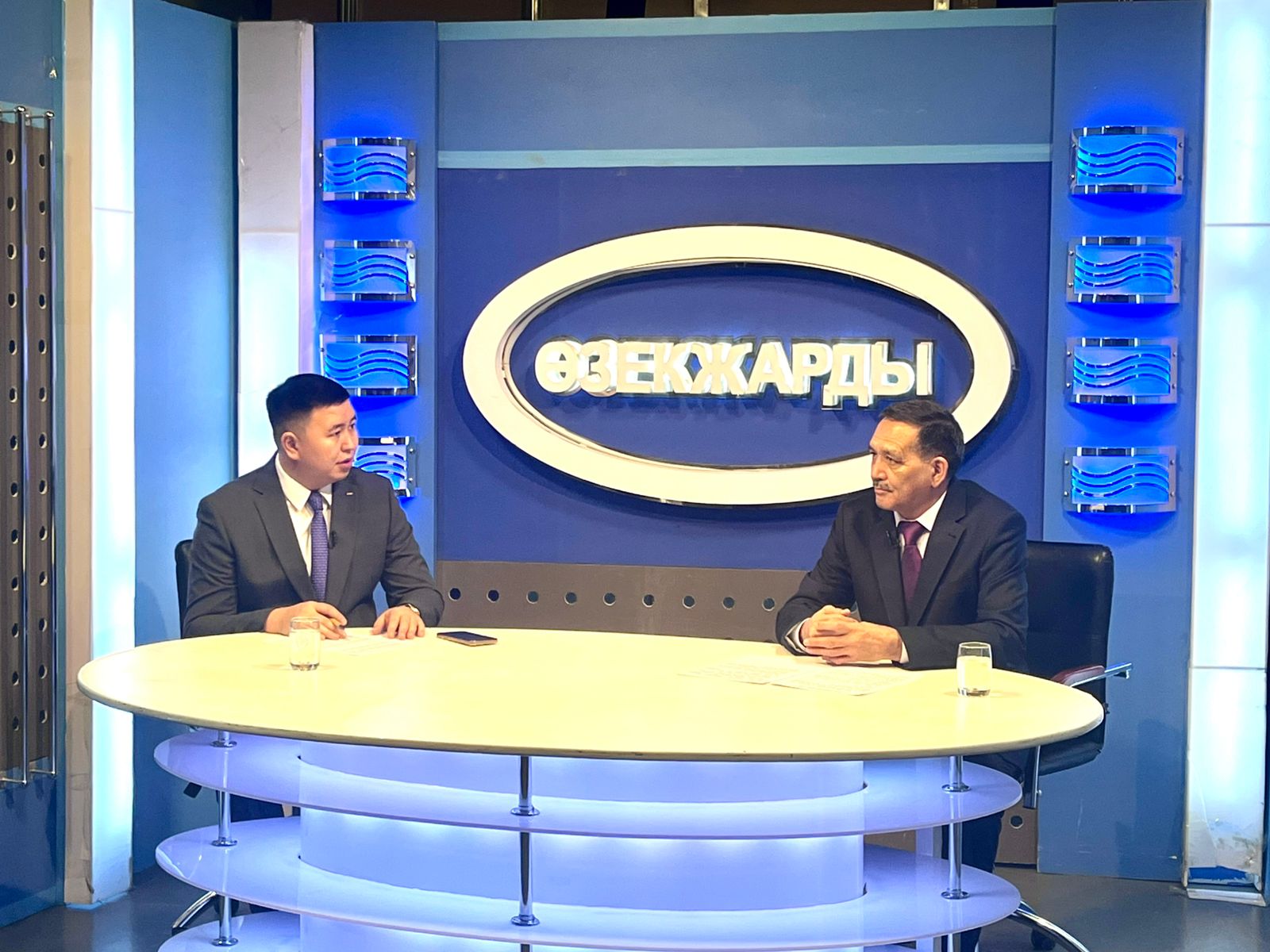 АКИМ РАЙОНА ДАЛ ИНТЕРВЬЮ В ПРЯМОМ ЭФИРЕ