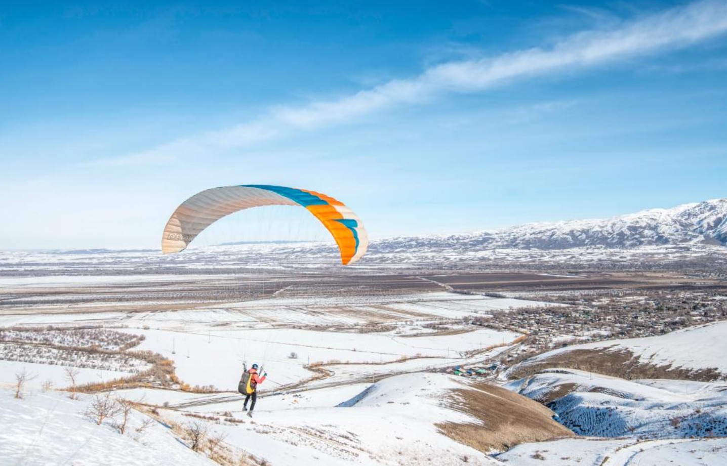 Зимнее небо Жетісу собрало парапланеристов из 6 стран