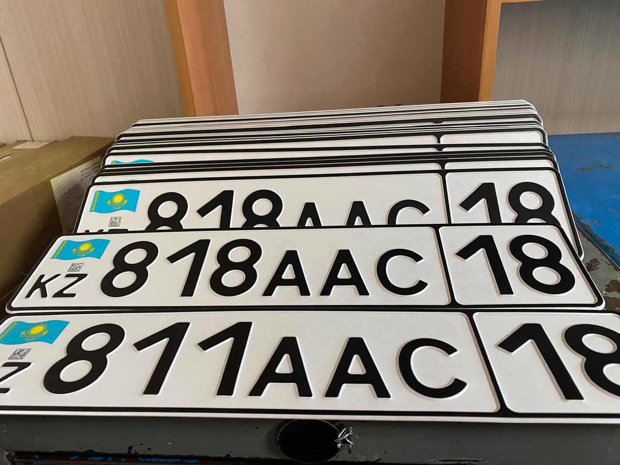 В области Абай автовладельцы все чаще сохраняют госномера при продаже машин