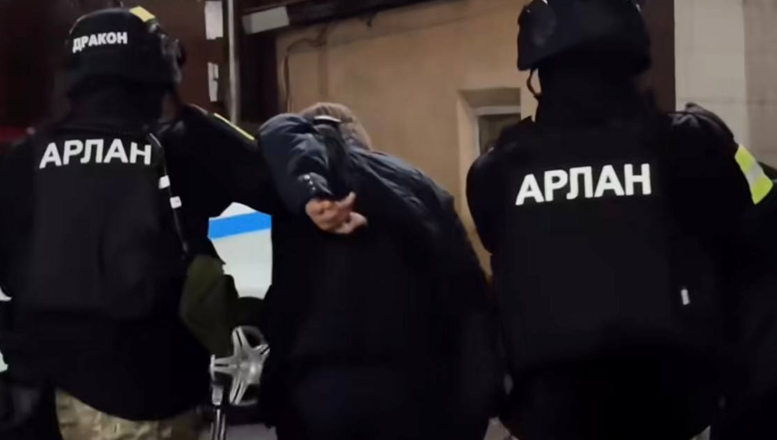 Жолдың жүру бөлігінде қоғамдық тәртіпті бұзу жайты бойынша «Бұзақылық» бабымен қылмыстық іс қозғалды.