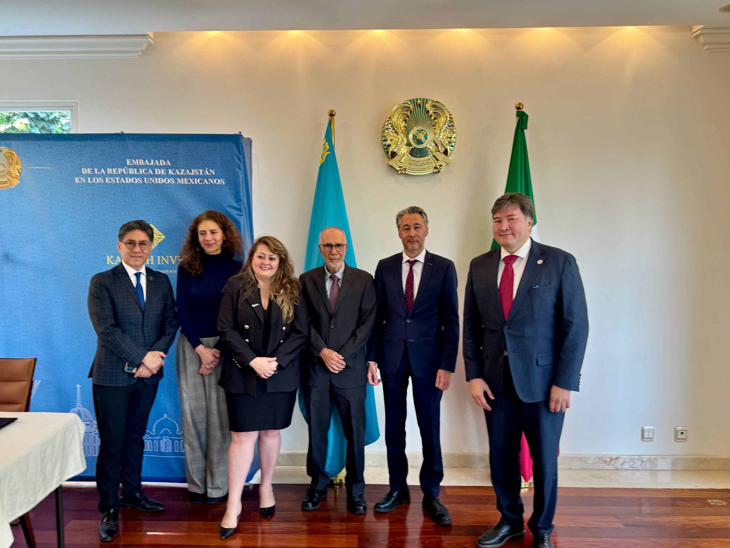 Профессура Мексики знакомится с реформами в Казахстане