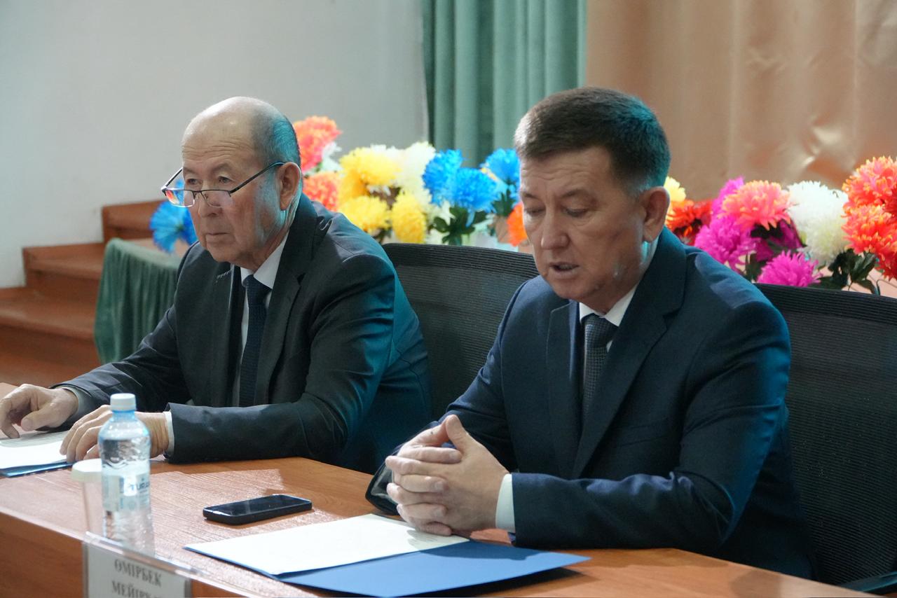 КОНСТИТУЦИЯ: ДОКУМЕНТ, В КОТОРОМ УЧТЁН ГОЛОС ОБЩЕСТВА