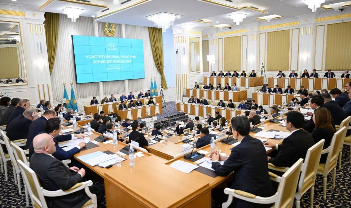 На заседании Конституционной комиссии предложено закрепить в новой Конституции норму о недопустимости выселения без решения суда