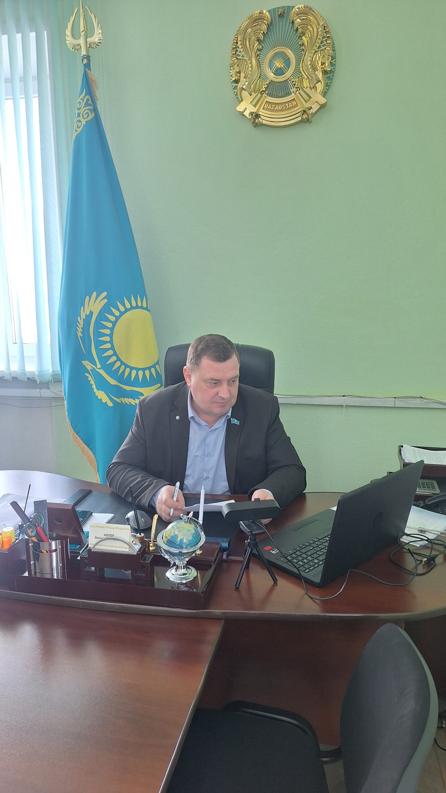 12 февраля проведена внеочередная сессия маслихата