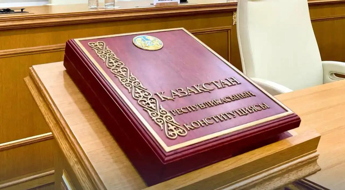 Парламент прекратит полномочия: что предусмотрено в новой Конституции