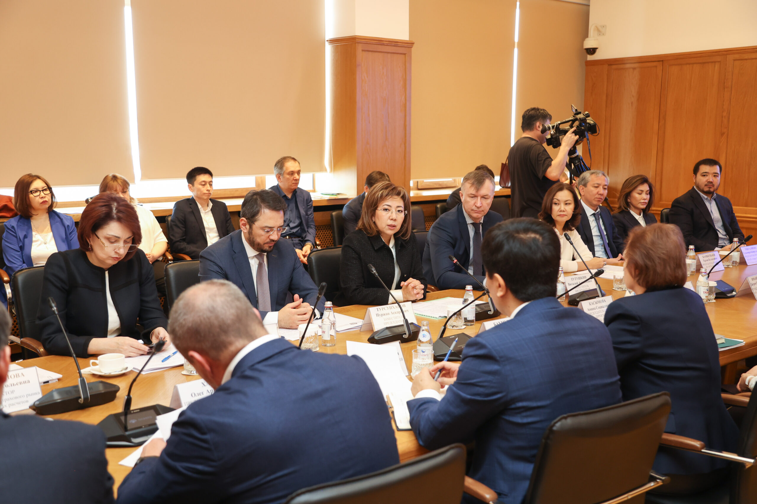 Поручение Президента: основные направления развития страхового сектора обсудили на круглом столе