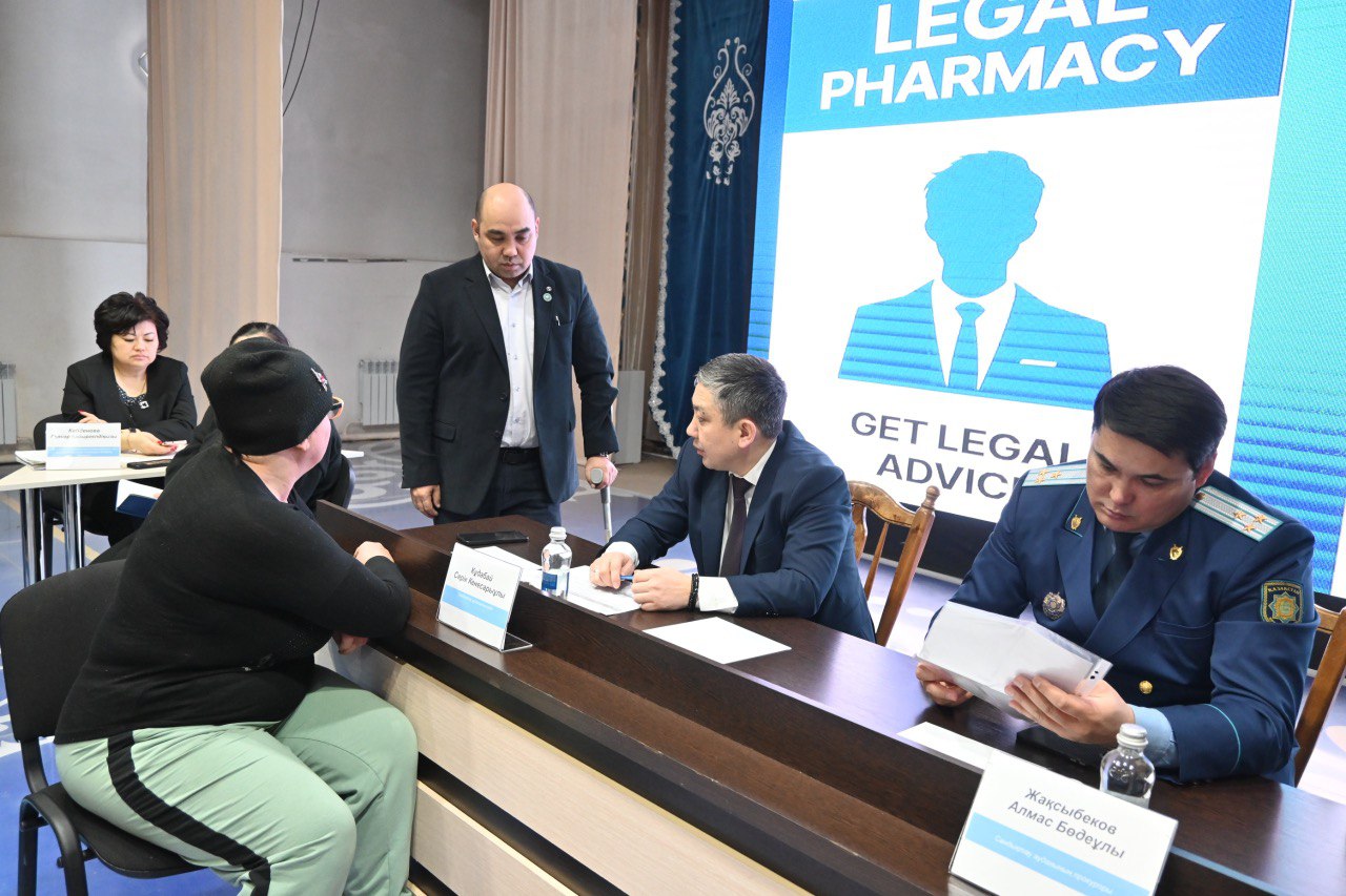 Прокуратурой Сандыктауского района проведена акция  «Правовая аптека»