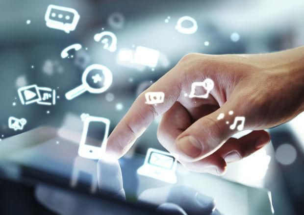 Цифровой прорыв в госуслугах: за год казахстанцы оформили около 15 млн услуг через зоны самообслуживания