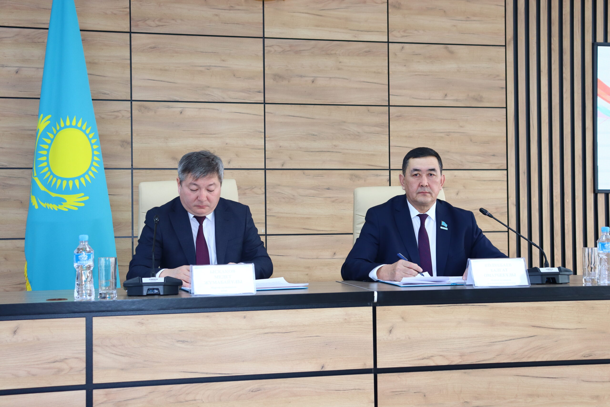 СОСТОЯЛАСЬ ВНЕОЧЕРЕДНАЯ СЕССИЯ МАРТУКСКОГО РАЙОННОГО МАСЛИХАТА