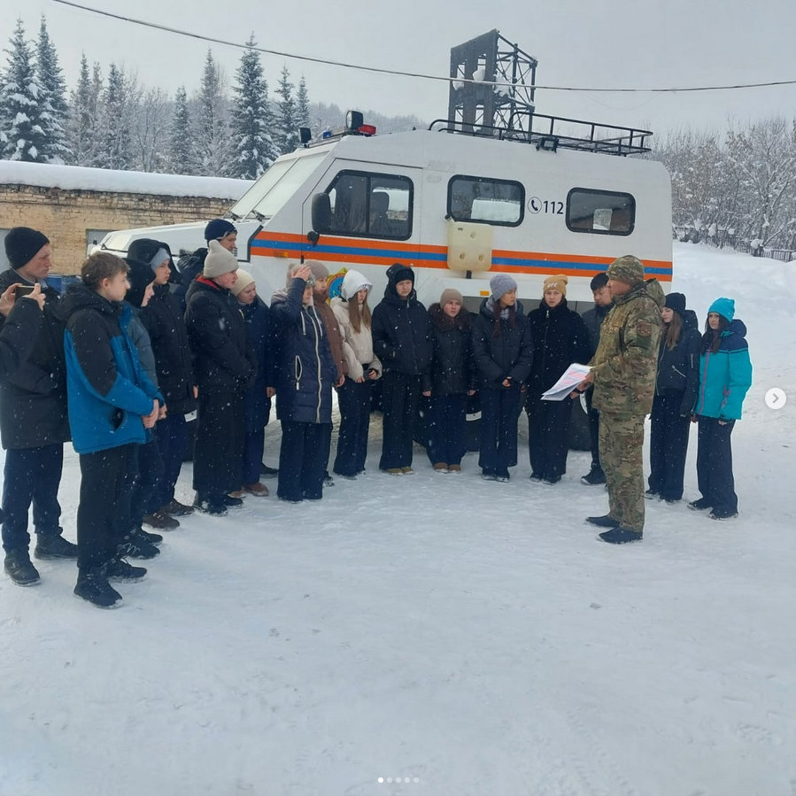 В СПЧ-2 г. Алтай УЧС района Алтай прошла экскурсия для учащихся КГУ “Маякская средняя школа», КГУ “Соловьёвская средняя школа” и КГУ «Технологический колледж г. Алтай».