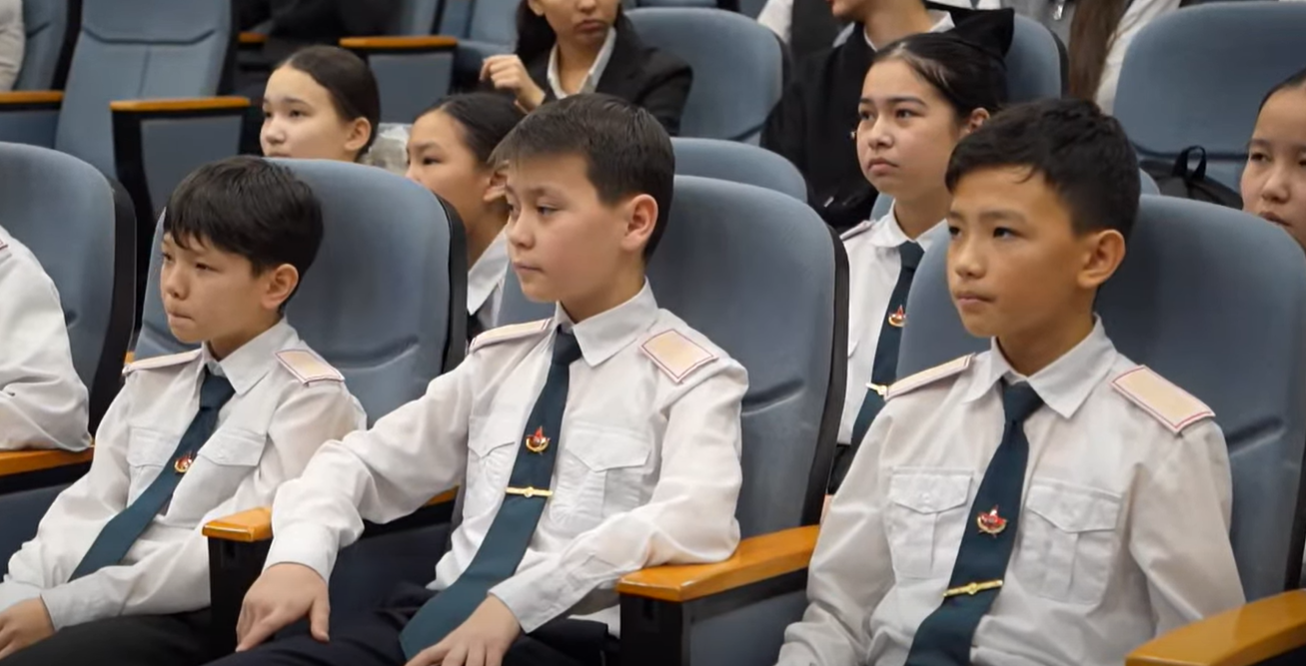 «Жас сақшы»: для полицейских классов проведены лекции по профилактике экстремизма