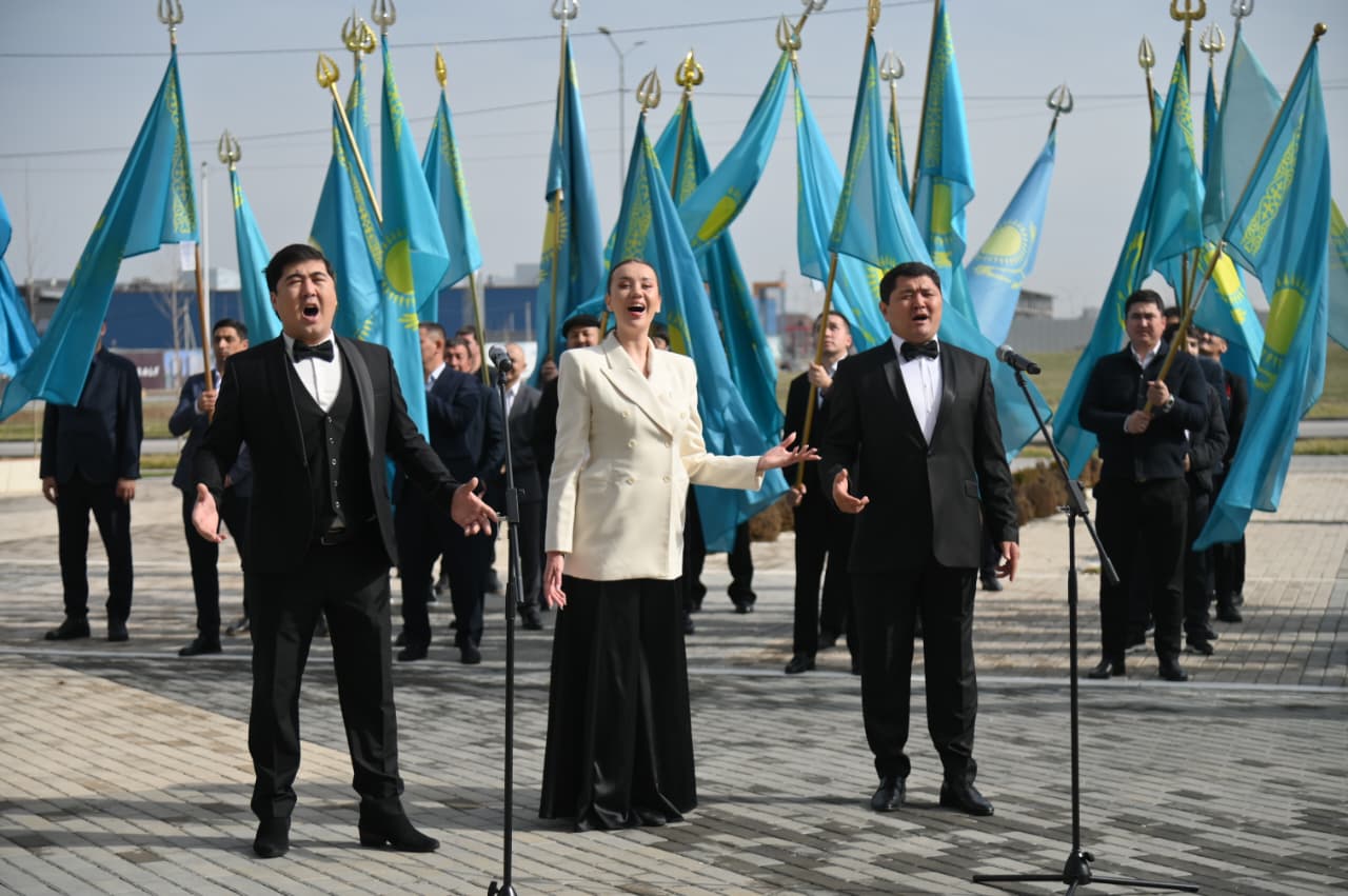 В ШЫМКЕНТ ПРОШЛА МАСШТАБНАЯ АКЦИЯ  «ВМЕСТЕ ЗА ОБНОВЛЕНИЕ СТРАНЫ!»