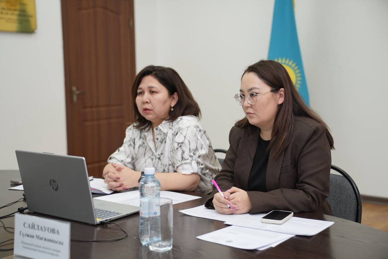 Встреча с государственными и гражданскими служащими по вопросам служебной этики в акимате района Жаңасемей