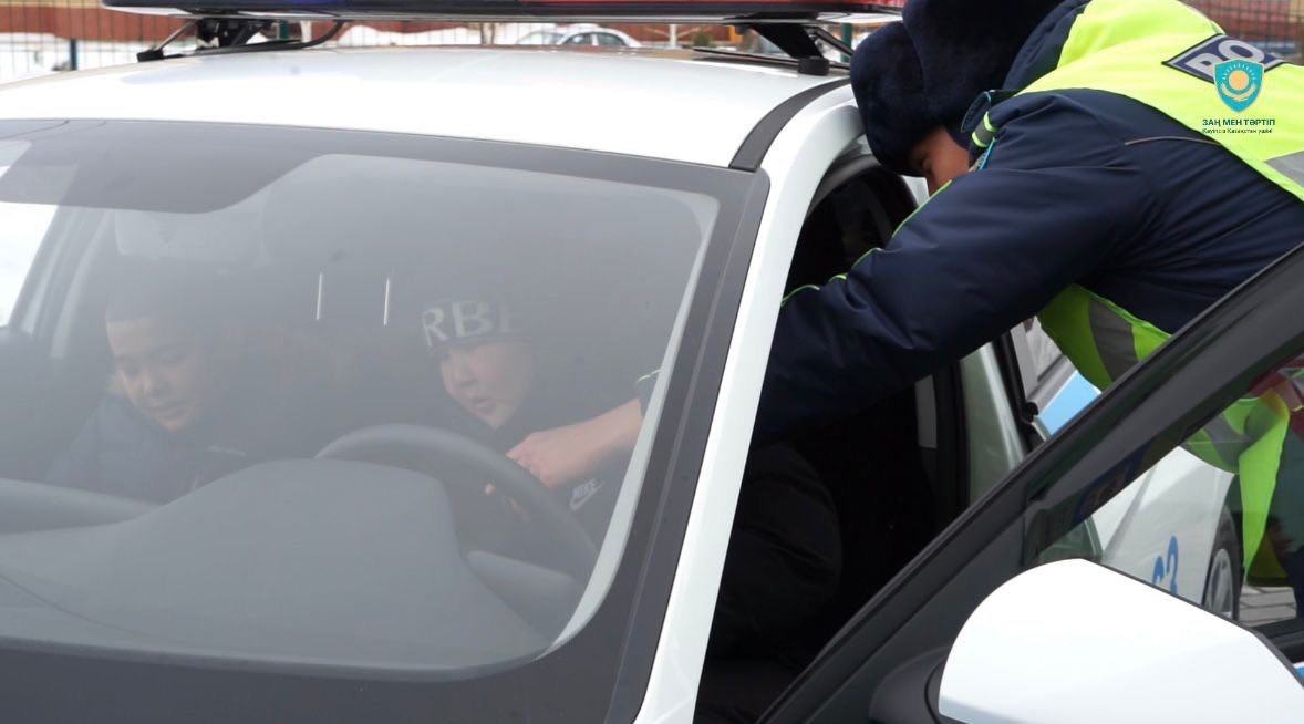 Один день с полицией: более 200 выпускников узнали о службе в органах внутренних дел