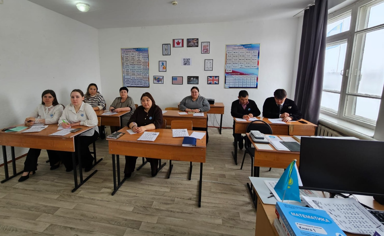 Көру қабілеті бұзылған балаларды жалпы білім беретін мектептердің білім беру ортасына қосу үшін жағдай жасауға бағытталған «Әлемді ашамыз» жобасын іске асыру шеңберінде жұмыс жалғасуда.