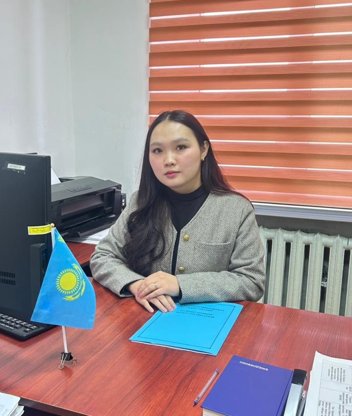 ПРИНЯТА НА АДМИНИСТРАТИВНУЮ ГОСУДАРСТВЕННУЮ ДОЛЖНОСТЬ БЕЗ КОНКУРСНОГО ОТБОРА