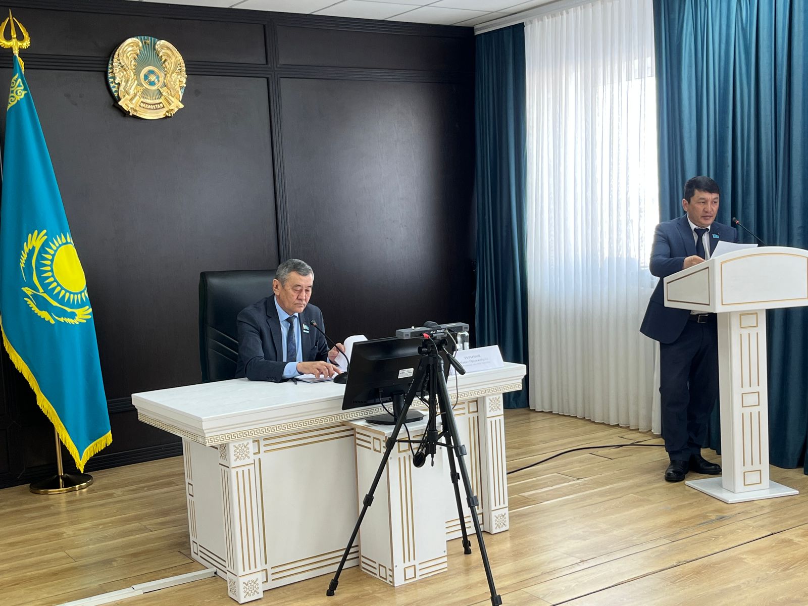 Состоялась внеочередная сессия районного маслихата