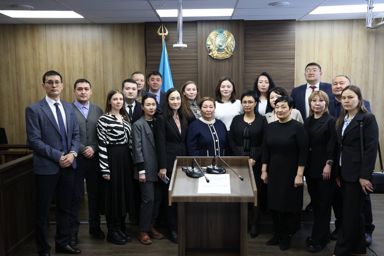 Магистранты Академии правосудия при Высшем Судебном Совете посетили Специализированный межрайонный суд по уголовным делам города Астаны