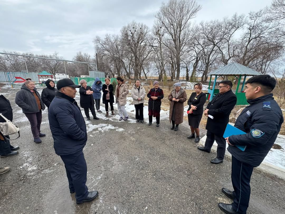 Аким Ескелдинского сельского округа округа провел встречу с жителями села Кокдала, Кайнар