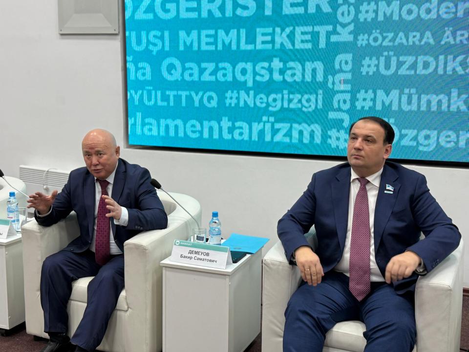 Состоялась встреча со студентами по вопросам обновленной Конституции