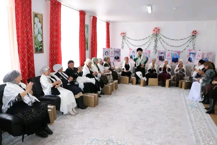 Белые платки матерей — гордость страны