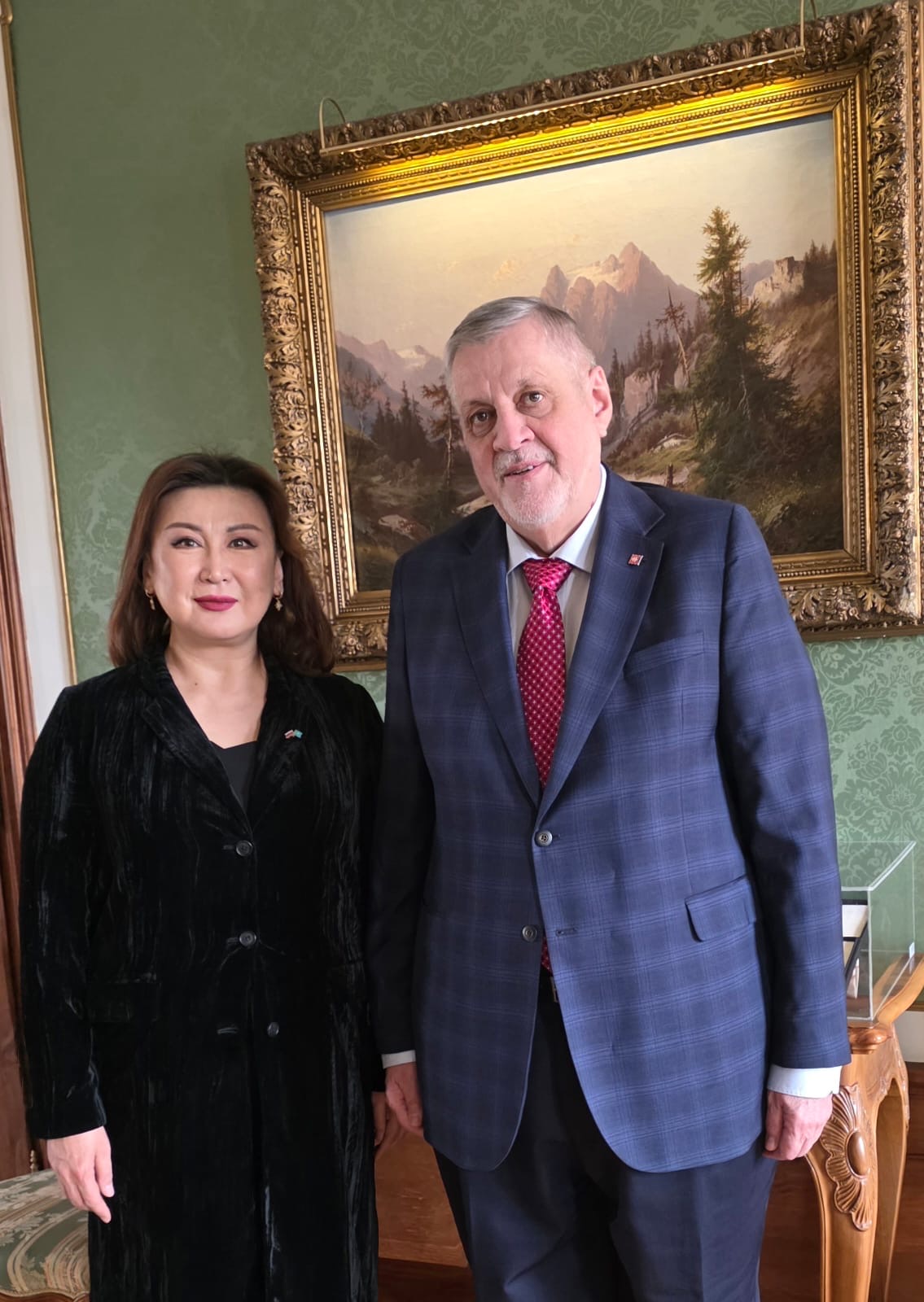 В Братиславе обсудили итоги референдума по принятию новой Конституции Казахстана