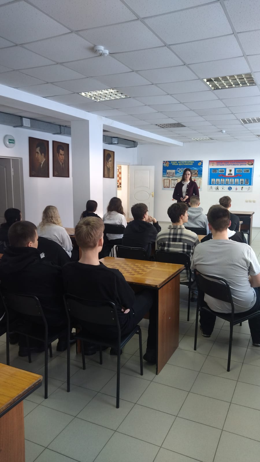 Информационно-разъяснительное мероприятие со спортсменами и тренерским составом