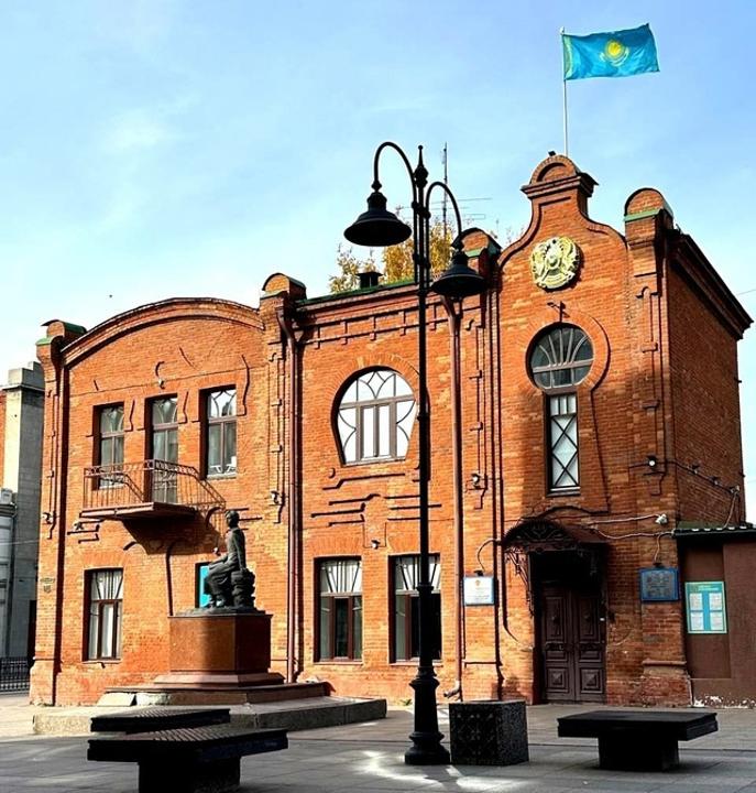 О графике работы Генерального консульства в выходные (праздничные) дни в марте